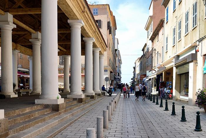 L’Île-Rousse — Immobilier — CENTURY 21 Dary Immobilier — rue_Notre-Dame