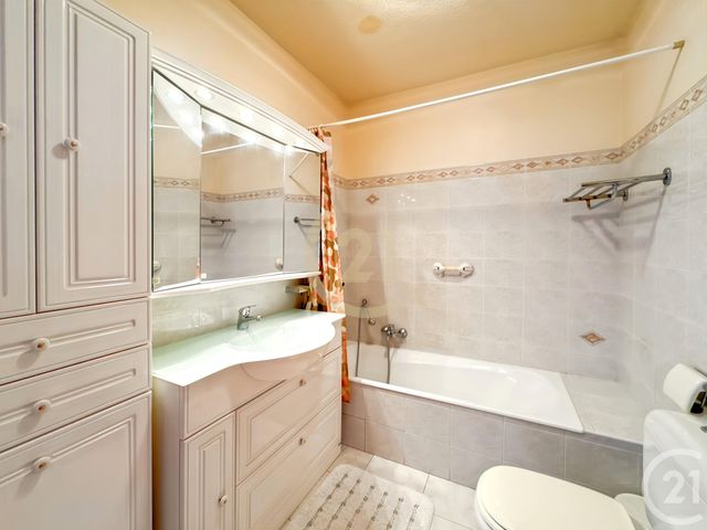 Afficher la photo en grand Appartement Studio à vendre - 1 pièce - 34.33 m2 - L ILE ROUSSE - 202 - CORSE - Century 21 Dary Immobilier