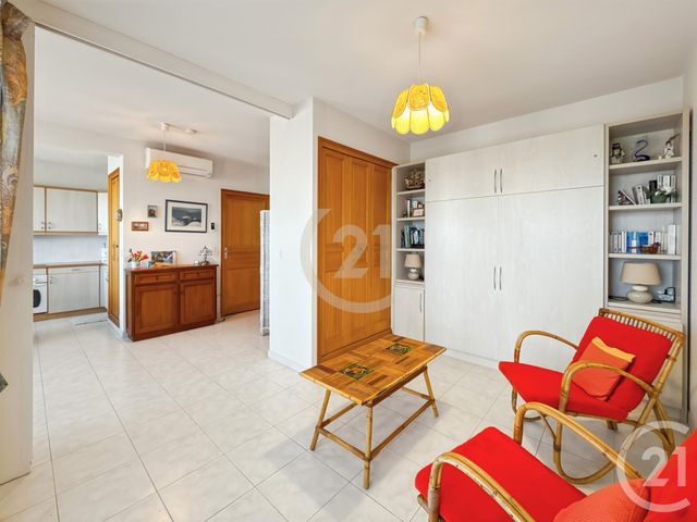 Afficher la photo en grand Appartement Studio à vendre - 1 pièce - 34.33 m2 - L ILE ROUSSE - 202 - CORSE - Century 21 Dary Immobilier