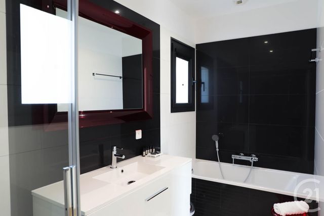 maison à louer - 6 pièces - 390.0 m2 - L ILE ROUSSE - 202 - CORSE - Century 21 Dary Immobilier