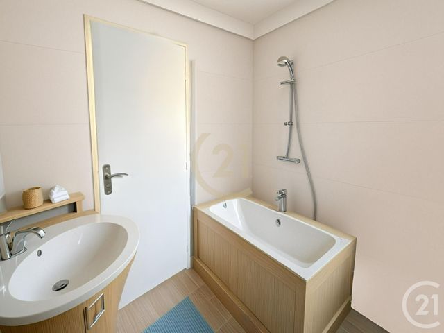 Appartement T3 à vendre - 3 pièces - 44.61 m2 - CALVI - 202 - CORSE - Century 21 Dary Immobilier