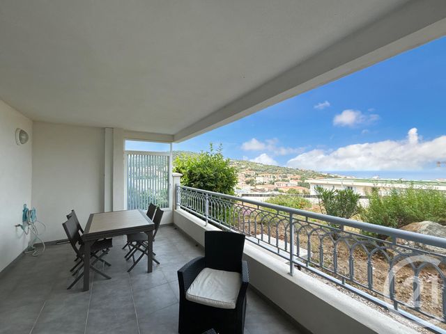 Appartement T3 à vendre - 3 pièces - 53.75 m2 - L ILE ROUSSE - 202 - CORSE - Century 21 Dary Immobilier