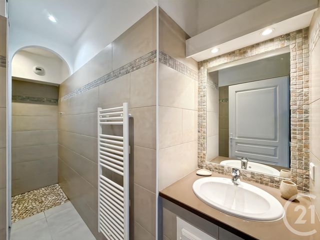 Appartement T3 à vendre - 3 pièces - 53.75 m2 - L ILE ROUSSE - 202 - CORSE - Century 21 Dary Immobilier