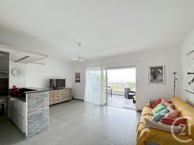 Appartement T3 à vendre - 3 pièces - 53.75 m2 - L ILE ROUSSE - 202 - CORSE - Century 21 Dary Immobilier