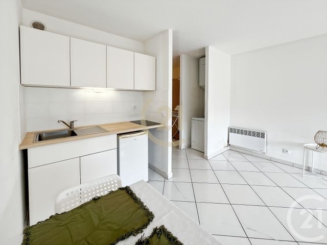 Appartement Studio à louer - 1 pièce - 29.54 m2 - L ILE ROUSSE - 202 - CORSE - Century 21 Dary Immobilier