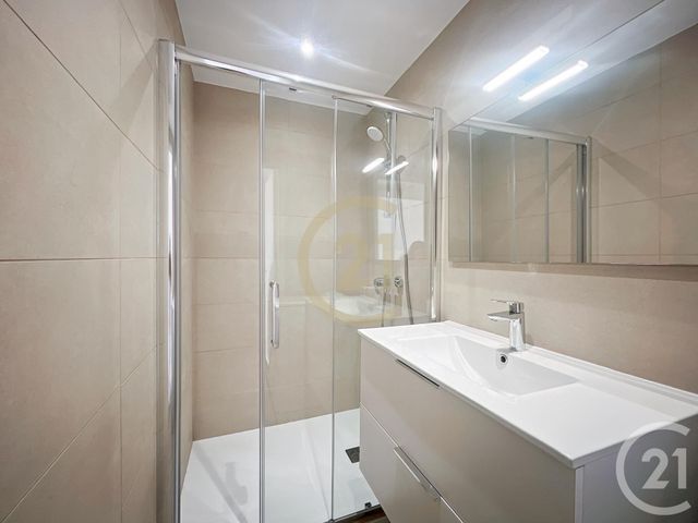 Afficher la photo en grand Appartement Studio à louer - 1 pièce - 26.25 m2 - CALVI - 202 - CORSE - Century 21 Dary Immobilier