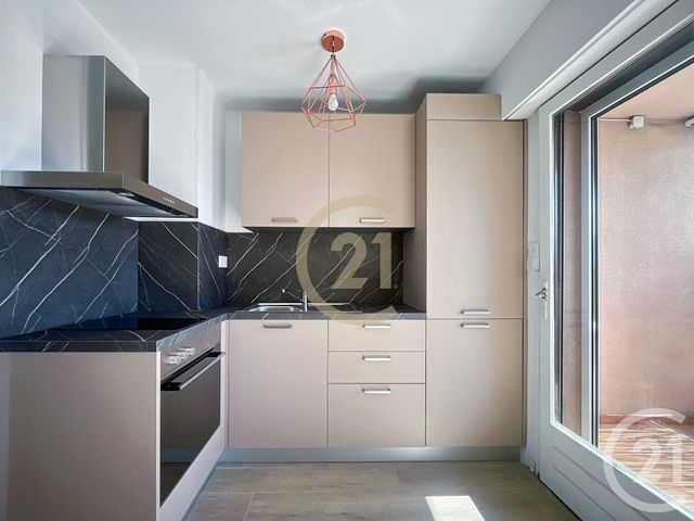 Afficher la photo en grand Appartement Studio à louer - 1 pièce - 26.25 m2 - CALVI - 202 - CORSE - Century 21 Dary Immobilier