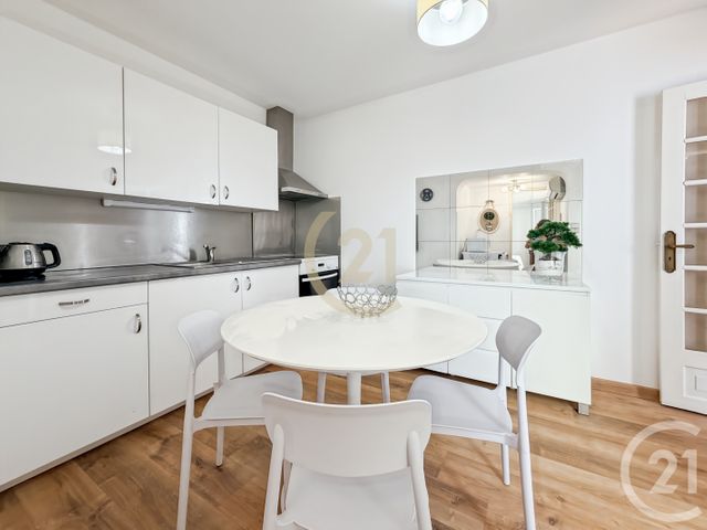 Appartement T3 à louer - 3 pièces - 91.35 m2 - ST FLORENT - 202 - CORSE - Century 21 Dary Immobilier