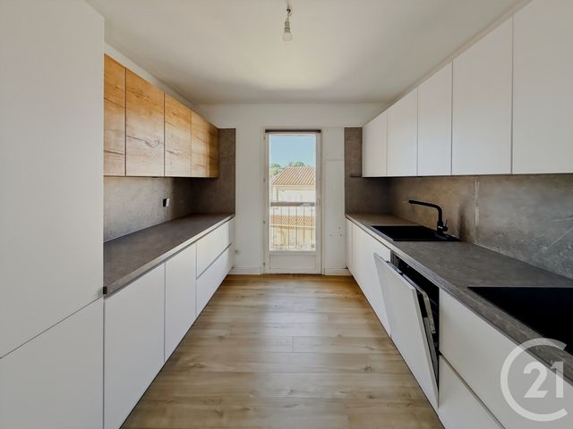 Appartement T3 à vendre - 3 pièces - 73.5 m2 - ST FLORENT - 202 - CORSE - Century 21 Dary Immobilier