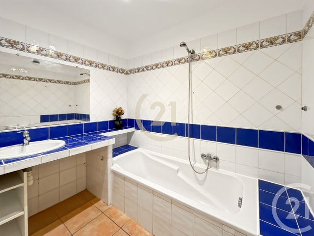 Appartement T3 à louer - 3 pièces - 79.33 m2 - L ILE ROUSSE - 202 - CORSE - Century 21 Dary Immobilier