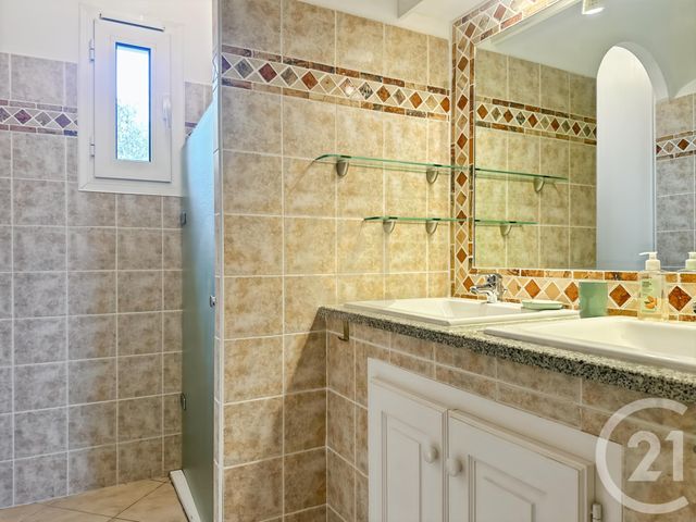 Appartement T3 à vendre - 3 pièces - 77.29 m2 - L ILE ROUSSE - 202 - CORSE - Century 21 Dary Immobilier