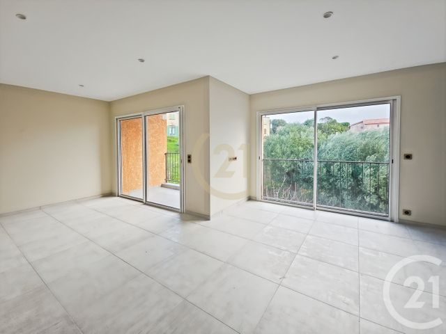 Appartement F3 à vendre - 3 pièces - 74.3 m2 - ST FLORENT - 202 - CORSE - Century 21 Dary Immobilier