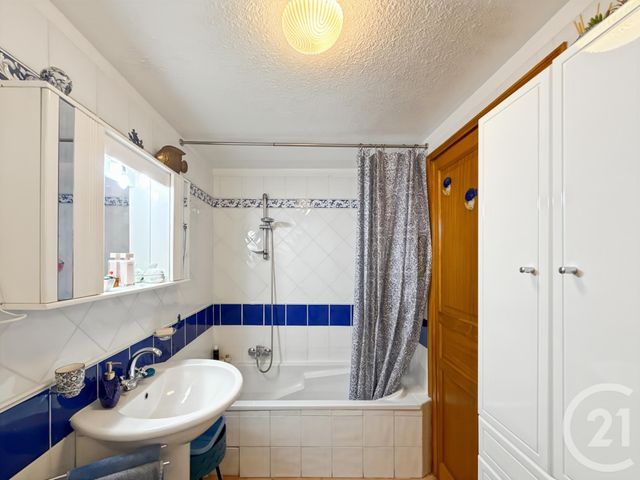 Appartement T2 à vendre - 2 pièces - 40.18 m2 - L ILE ROUSSE - 202 - CORSE - Century 21 Dary Immobilier