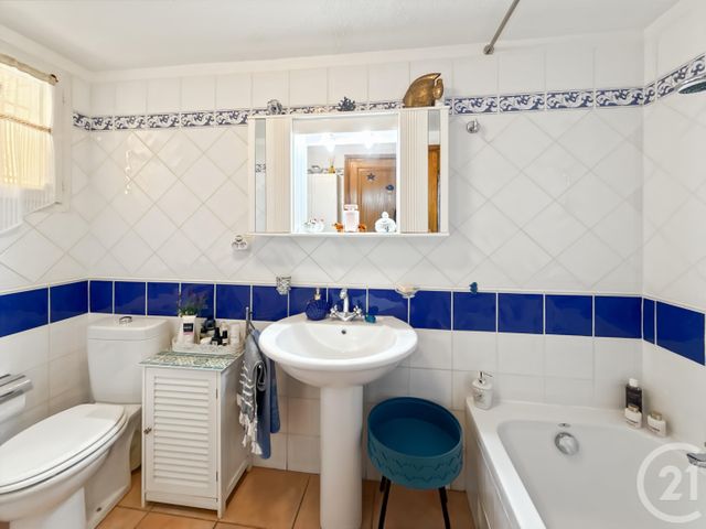 Appartement T2 à vendre - 2 pièces - 40.18 m2 - L ILE ROUSSE - 202 - CORSE - Century 21 Dary Immobilier