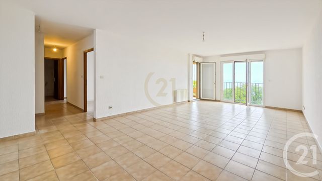 Appartement T2 à vendre - 3 pièces - 73.21 m2 - BASTIA - 202 - CORSE - Century 21 Dary Immobilier