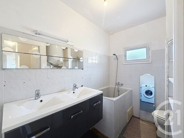 Appartement T2 à vendre - 2 pièces - 37.07 m2 - L ILE ROUSSE - 202 - CORSE - Century 21 Dary Immobilier