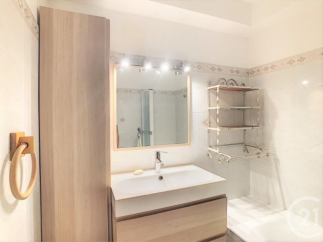 Afficher la photo en grand Appartement T2 à vendre - 2 pièces - 50.57 m2 - L ILE ROUSSE - 20 - CORSE - Century 21 Dary Immobilier