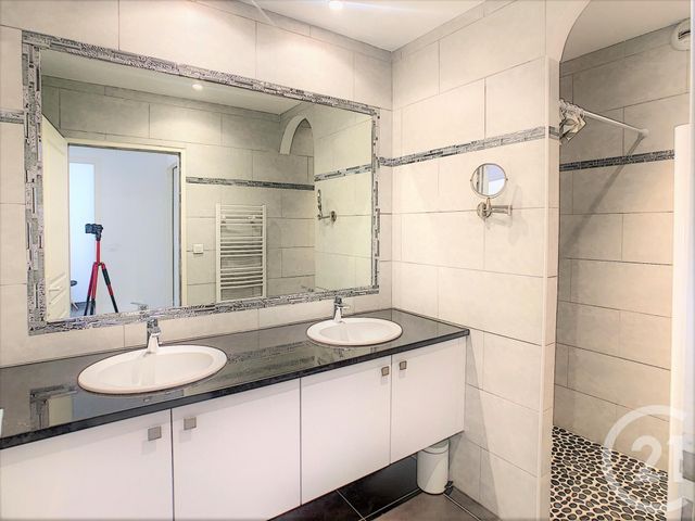 Afficher la photo en grand Appartement T3 à vendre - 3 pièces - 70.5 m2 - L ILE ROUSSE - 20 - CORSE - Century 21 Dary Immobilier