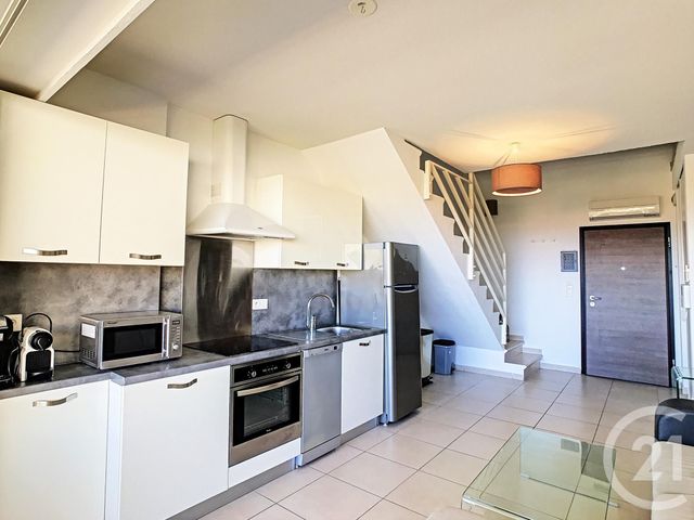 Afficher la photo en grand Appartement Duplex à vendre - 3 pièces - 100.0 m2 - L ILE ROUSSE - 20 - CORSE - Century 21 Dary Immobilier