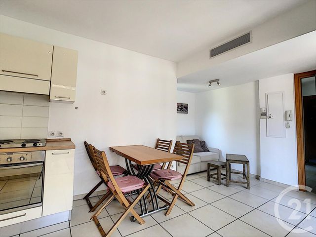 Appartement T2 à vendre - 2 pièces - 33.1 m2 - CALVI - 20 - CORSE - Century 21 Dary Immobilier Appartement T2 à vendre - 2 pièces - 33.1 m2 - CALVI - 20 - CORSE - Century 21 Dary Immobilier