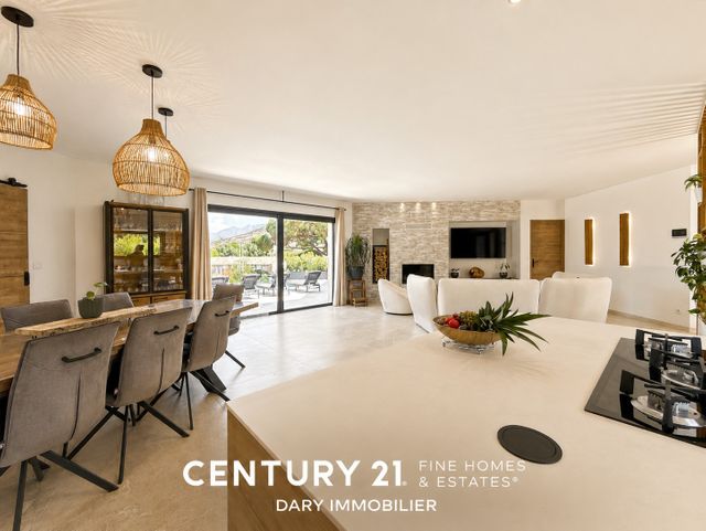 maison à vendre - 6 pièces - 183.08 m2 - CALVI - 202 - CORSE - Century 21 Dary Immobilier